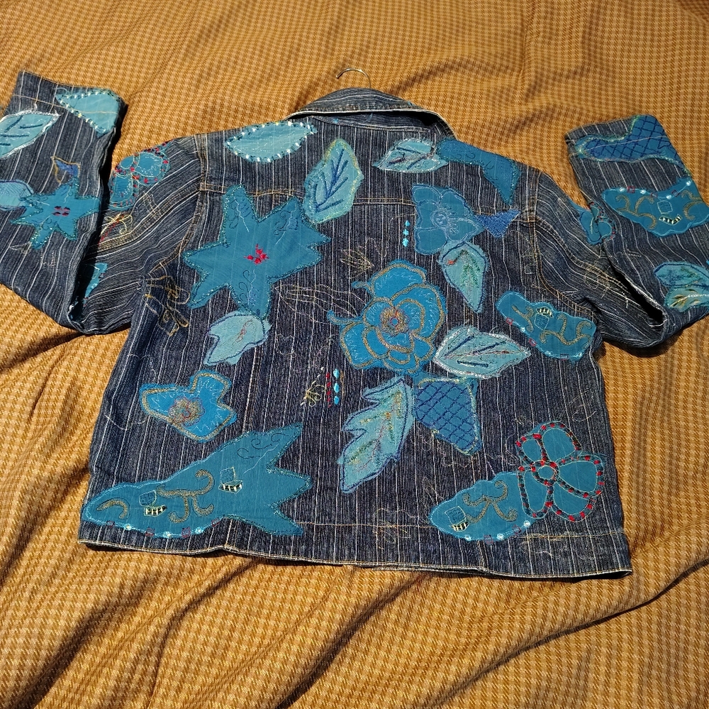 *Juniors Chicos Design Lined Denim Jacket Embroidered Artsy Boho Embellished - Picture 5 of 7